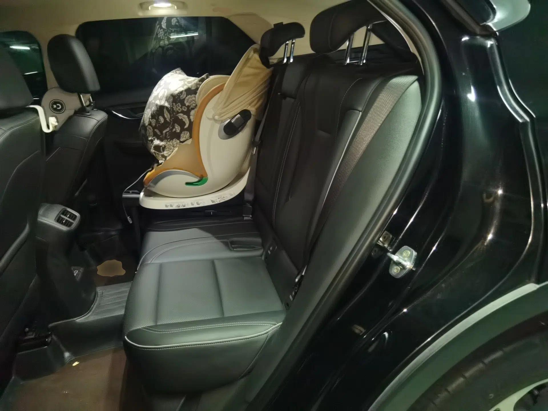 Buick Envision 2022 Encore S 652T Two-Wheel-Drive Luxury Model — миниатюра 17