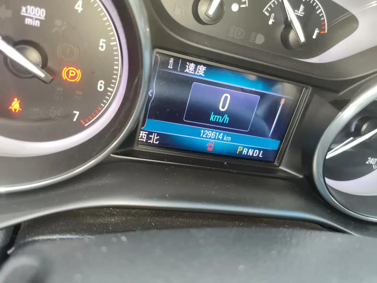 Buick Envision 2018 28T Four-Wheel Drive Elite Version — миниатюра 12