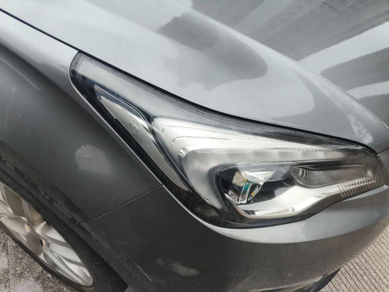 Buick Envision 2018 28T Four-Wheel Drive Elite Version — миниатюра 7