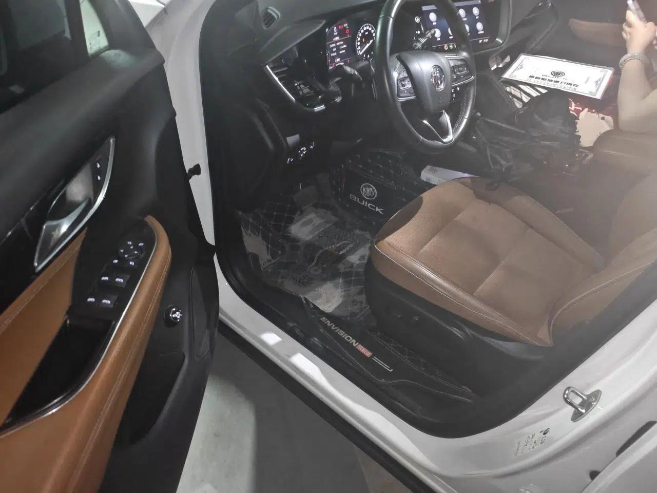 Buick Envision 2020 Encore S 652T Two-Wheel Drive Luxury Model — миниатюра 16