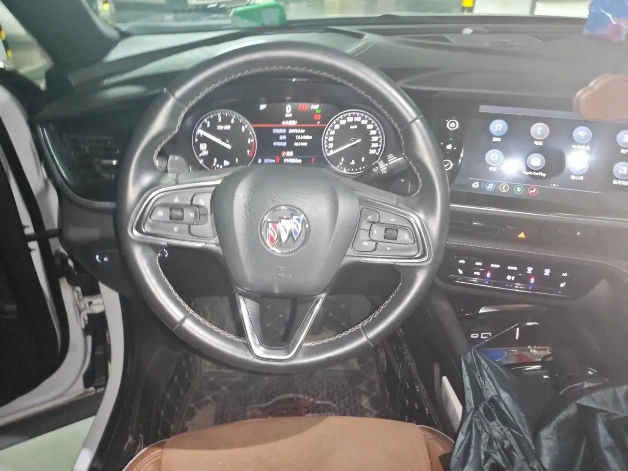 Buick Envision 2020 Encore S 652T Two-Wheel Drive Luxury Model — миниатюра 10