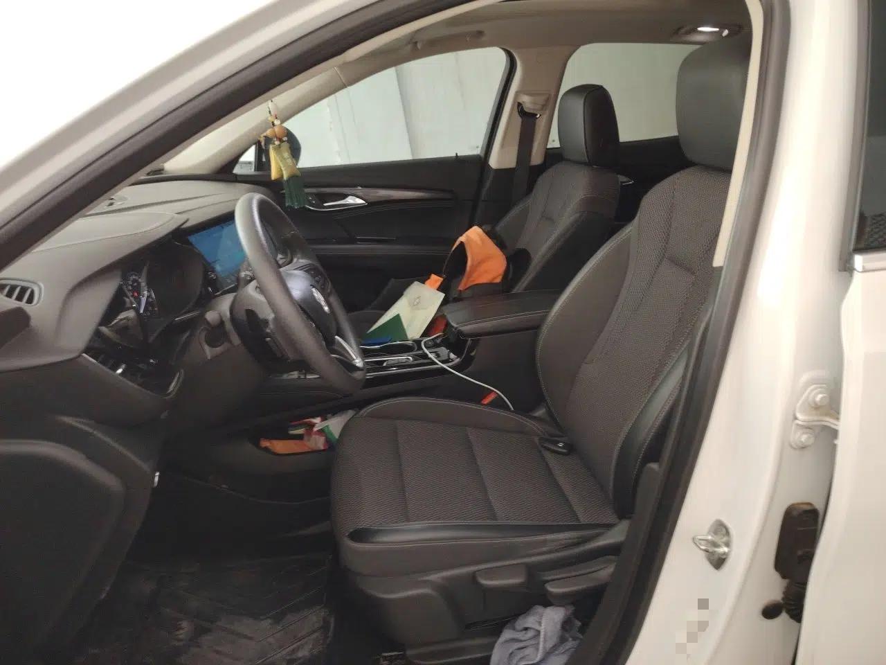 Buick Envision 2020 Onix S 652T Two-Wheel Drive Elite Model — миниатюра 15