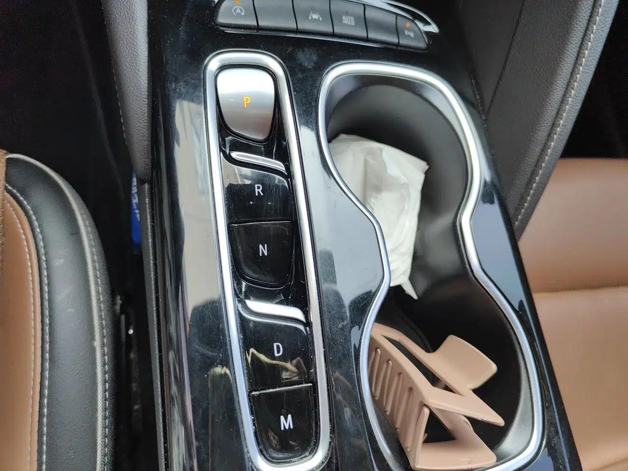 Buick Envision 2020 Encore GX S 652T Two-Wheel-Drive Limited-Edition S Sport Version — миниатюра 14