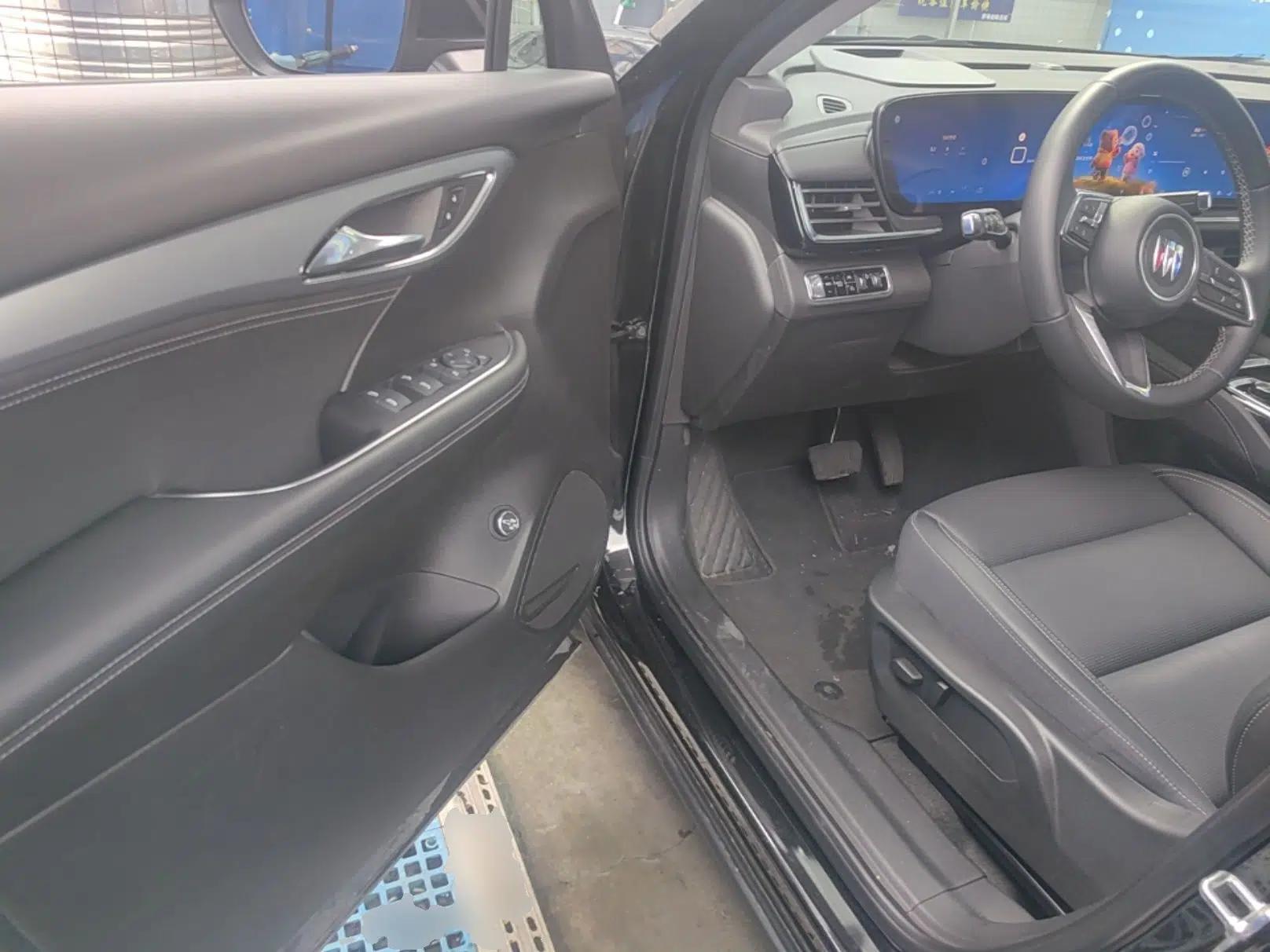 Buick Envision 2025 25T Entry-Grade Platinum Edition — миниатюра 18