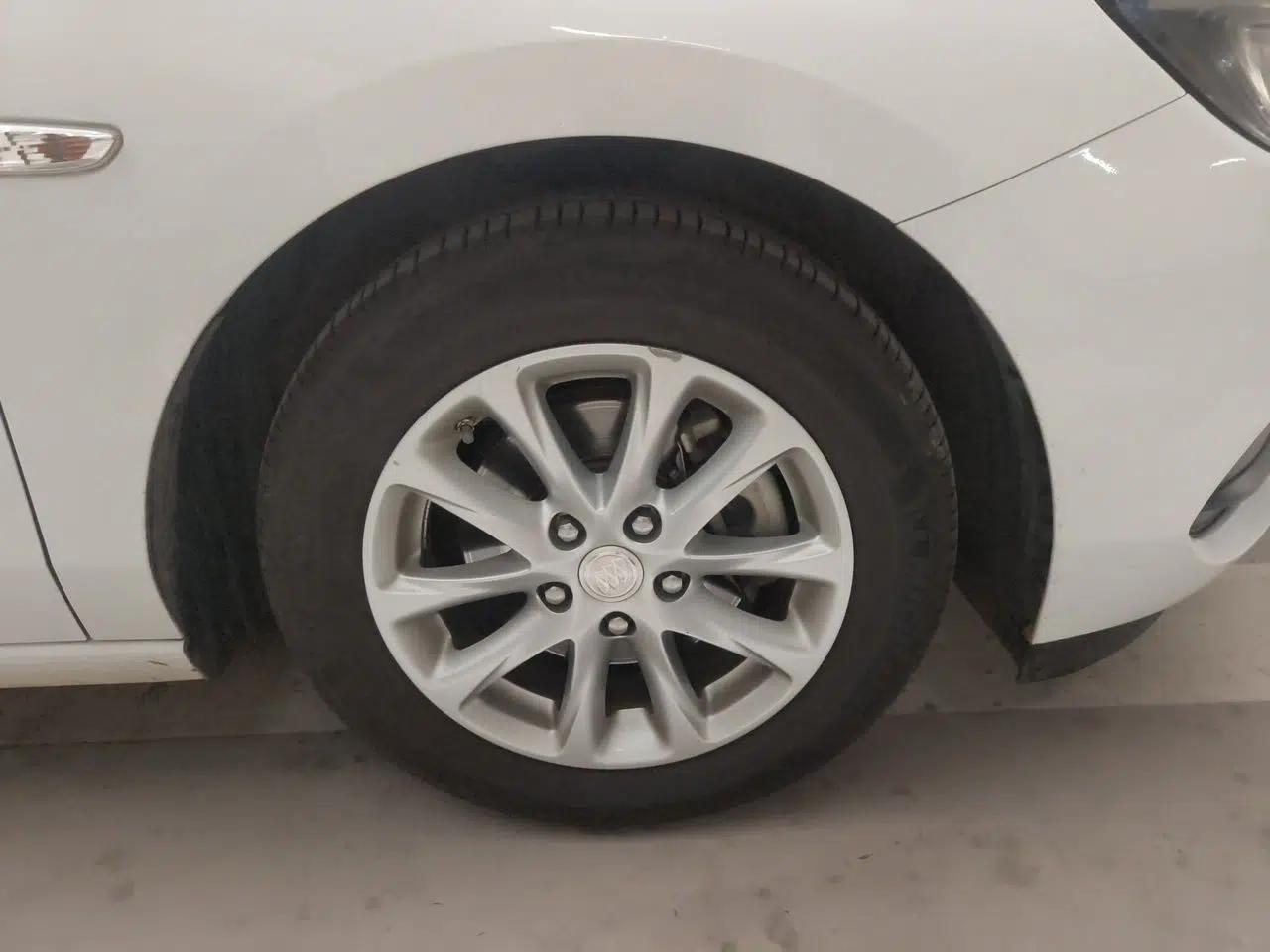 Buick GL6 2018 18T 6-Seater Luxury Model — миниатюра 8