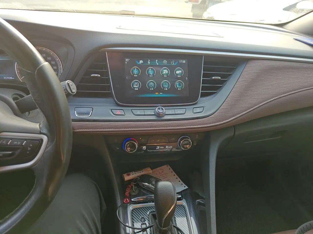 Buick GL6 2019 18T 6-Seater Connected Luxury Version China VI Standard — миниатюра 13