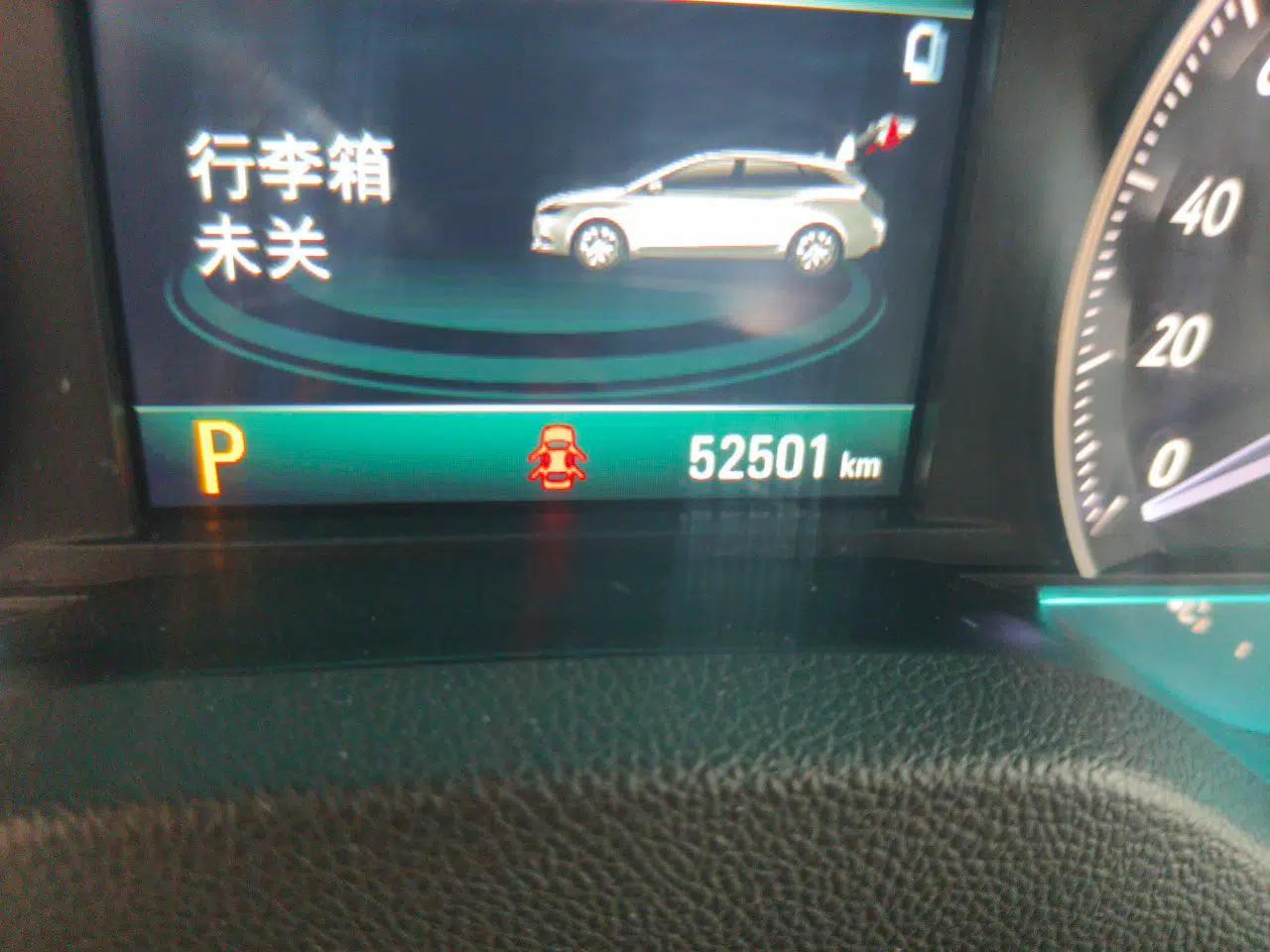 Buick Excelle GX 2018 18T Automatic Elite Model — миниатюра 12