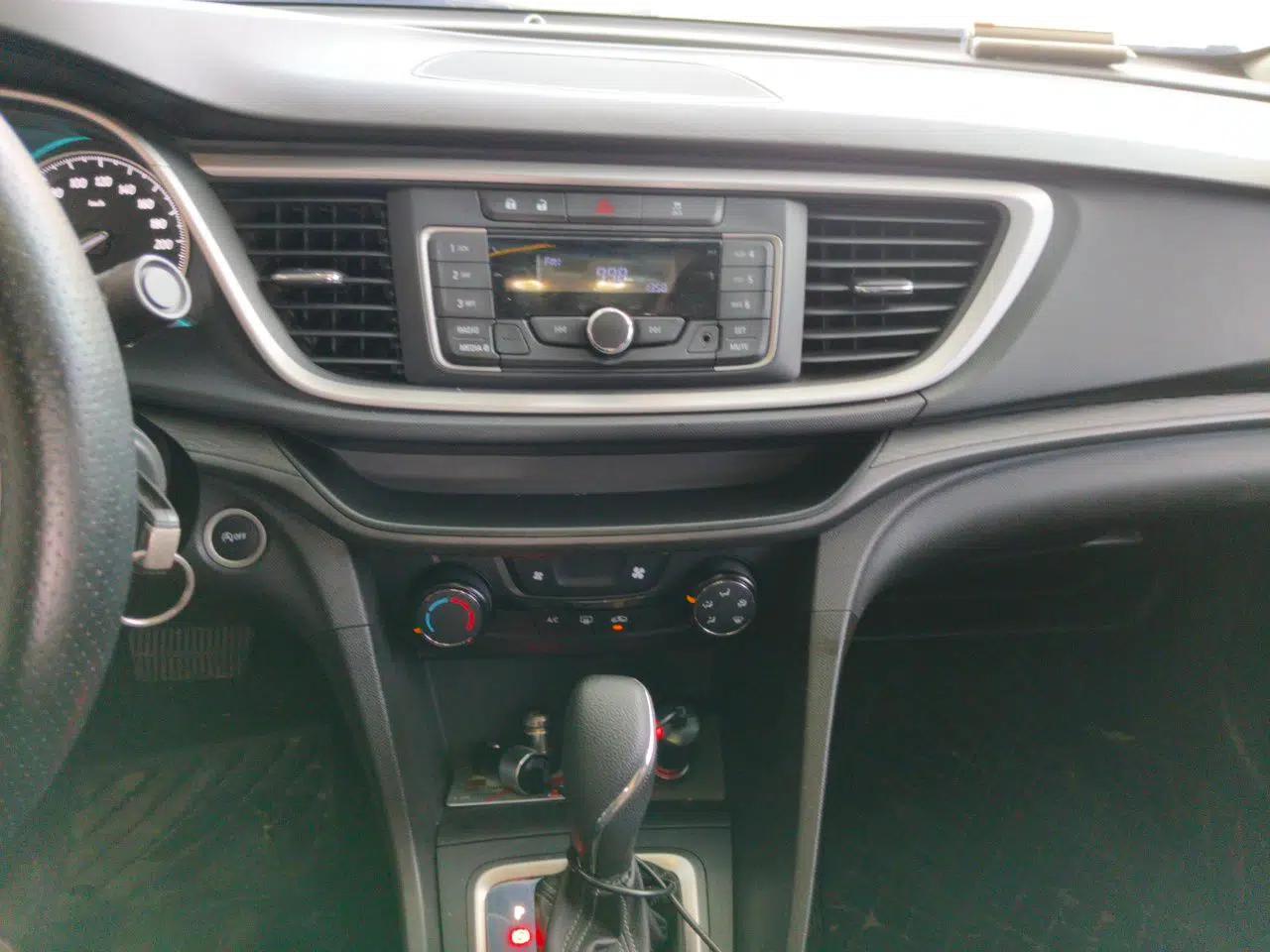 Buick Excelle GX 2018 18T Automatic Elite Model — миниатюра 13