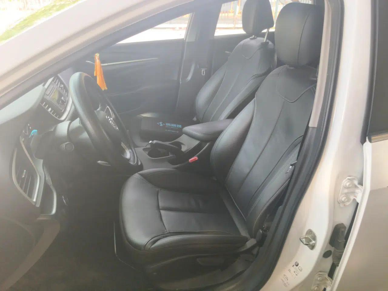 Buick Excelle GX 2018 18T Automatic Elite Model — миниатюра 15