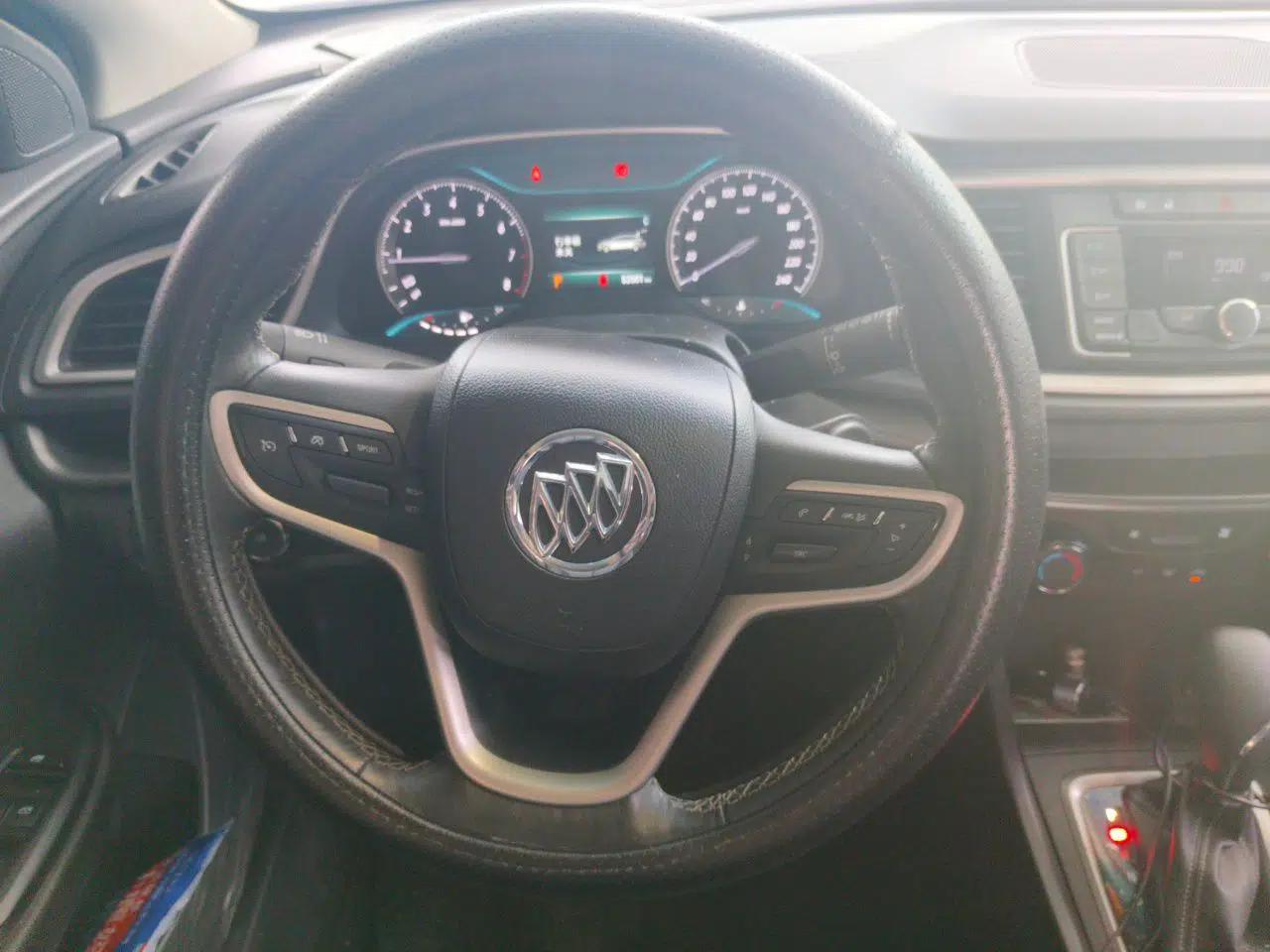 Buick Excelle GX 2018 18T Automatic Elite Model — миниатюра 10