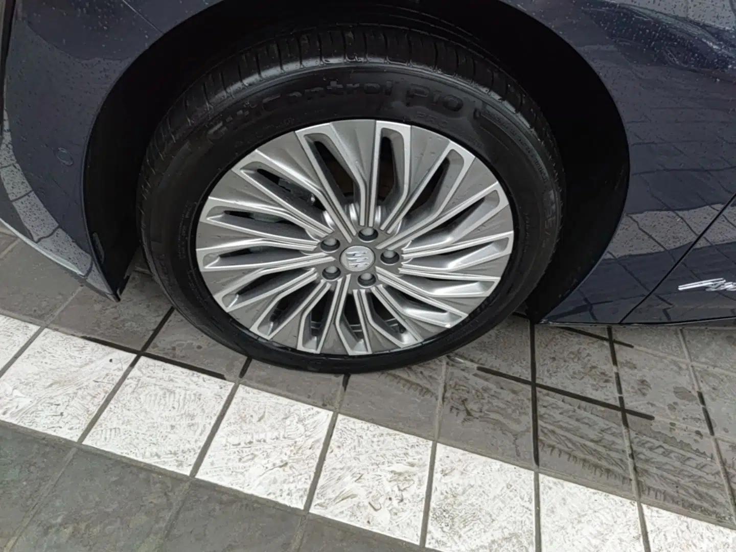 Buick L7 2025 Model Aivia — миниатюра 15