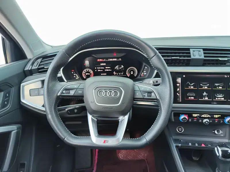 Audi Q3 Sportback 2022 40 TFSI Fashion Edition — миниатюра 25