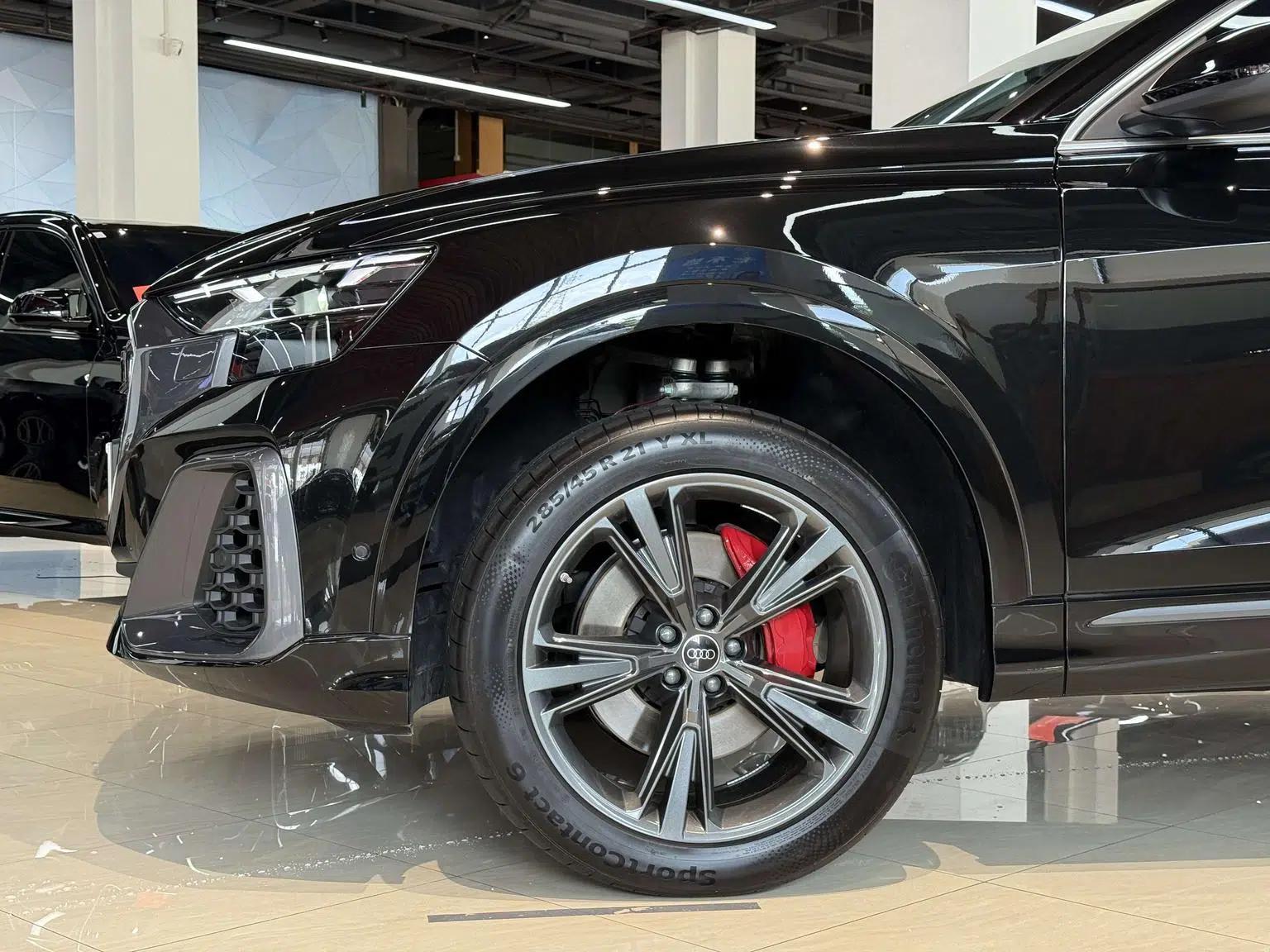 Audi Q8 2024 55 TFSI Luxury Dynamic — миниатюра 5