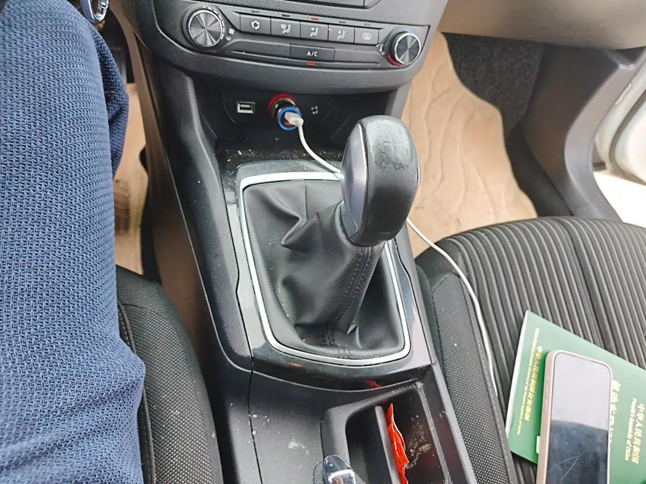 Peugeot 408 2014 1.8L Manual Leading Edition — миниатюра 14
