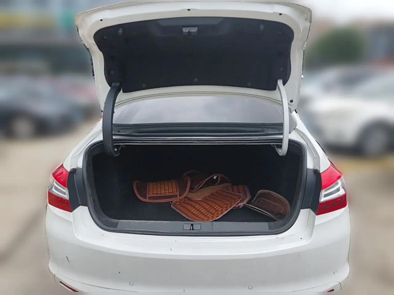Peugeot 408 2014 1.8L Manual Leading Edition — миниатюра 19