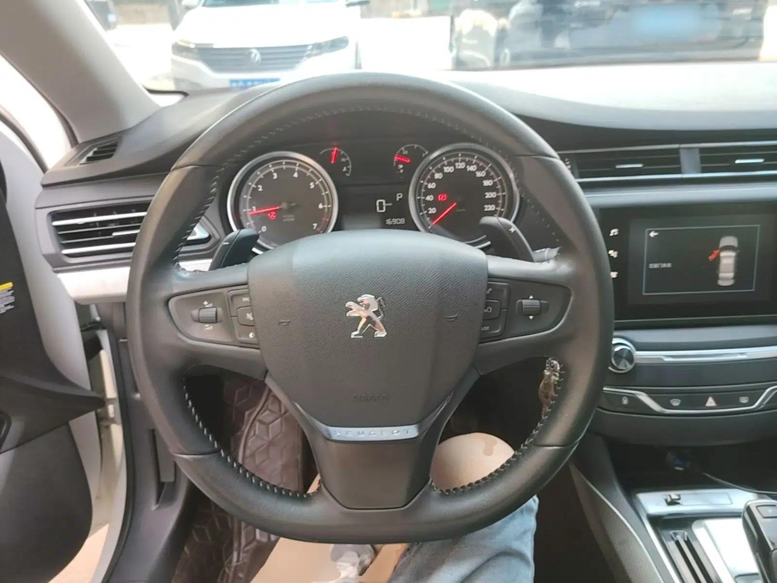 Peugeot 408 2019 230THP Automatic Luxury Edition China VI Standard — миниатюра 18