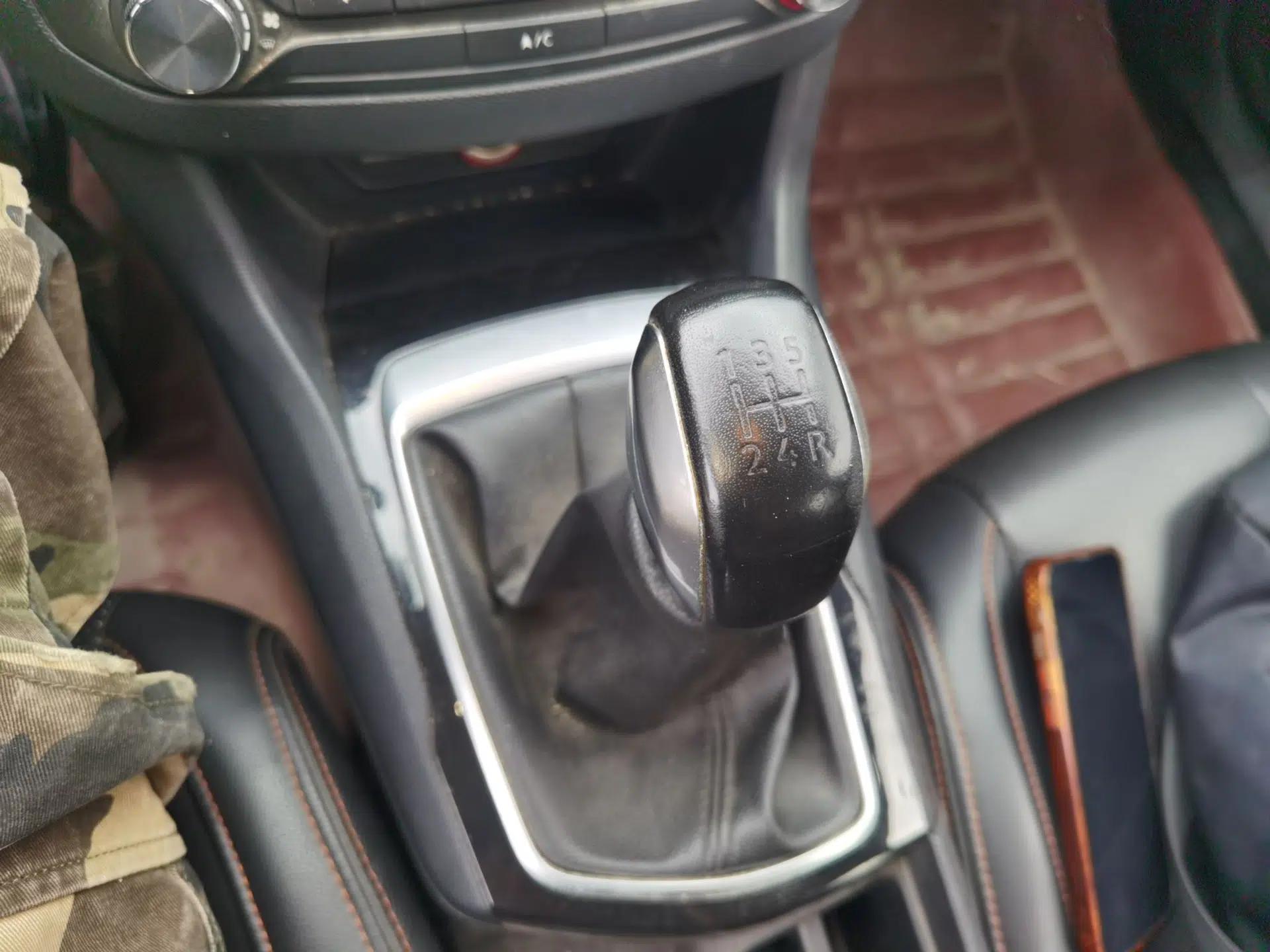 Peugeot 408 2014 1.8L Manual Leading Edition — миниатюра 14