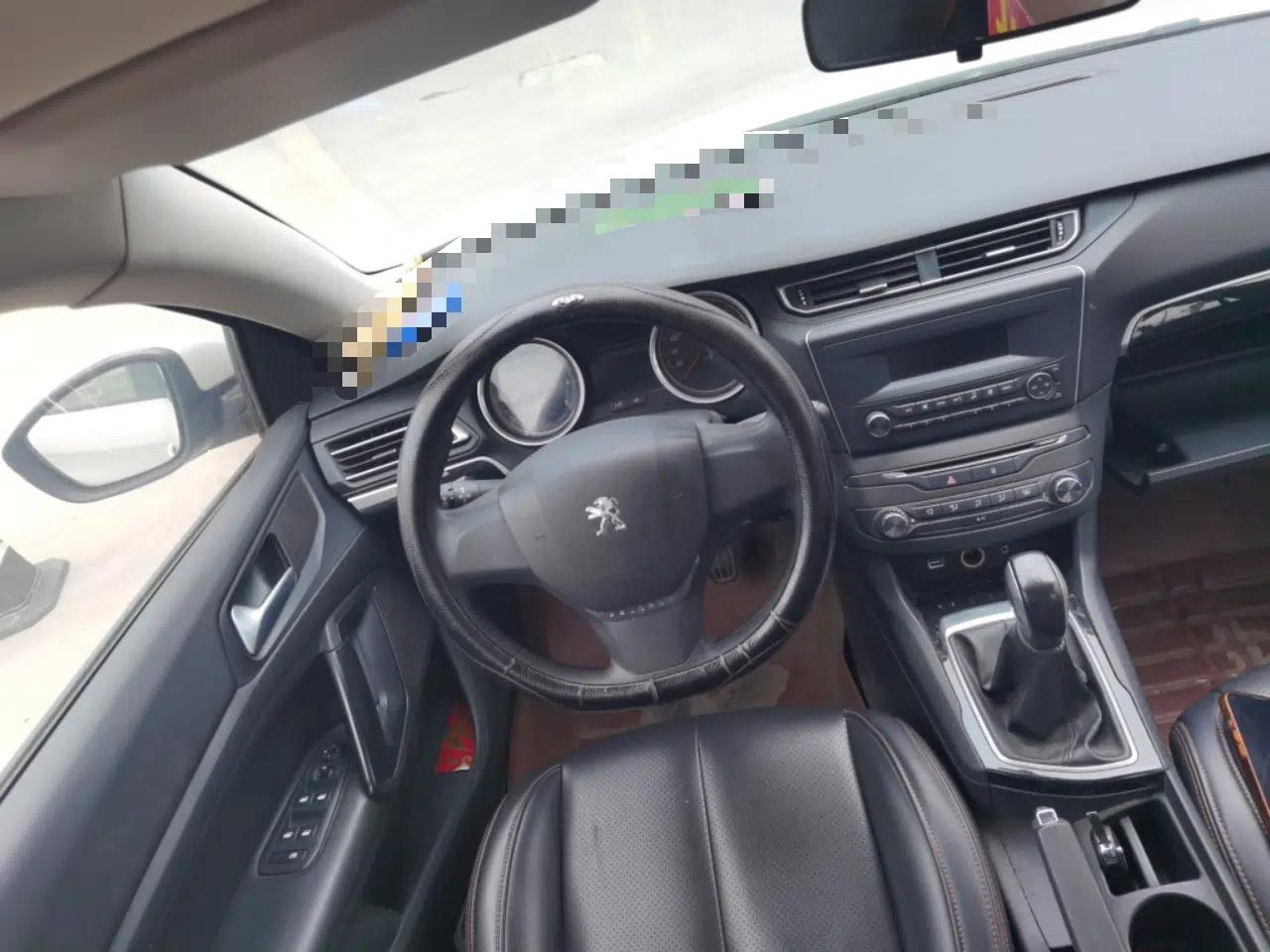 Peugeot 408 2014 1.8L Manual Leading Edition — миниатюра 10