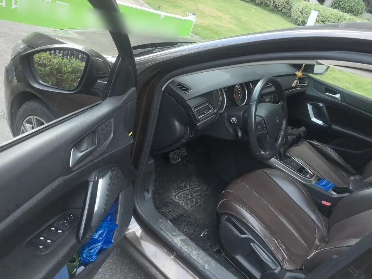 Peugeot 408 2014 1.8L Automatic Luxury Edition — миниатюра 16