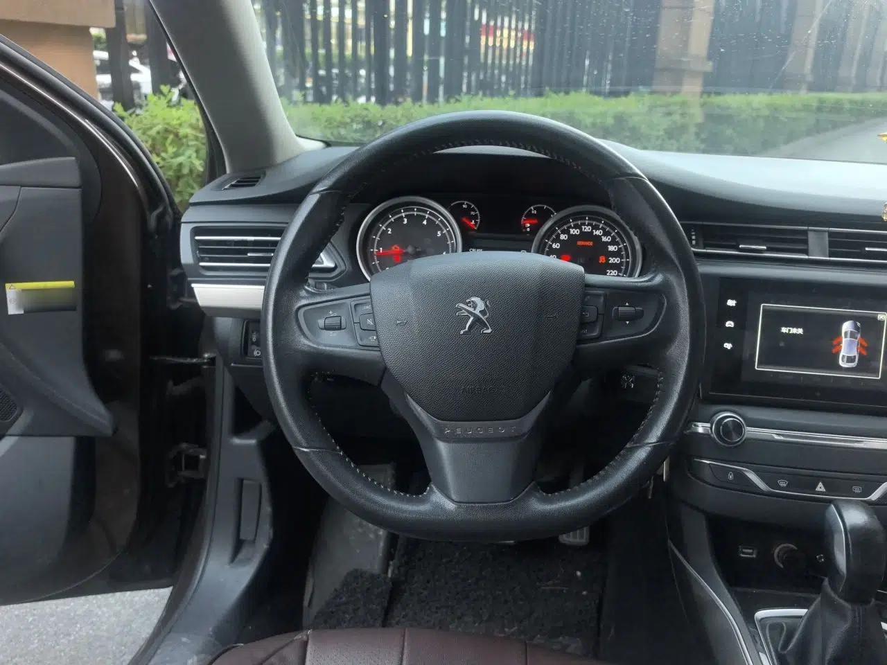 Peugeot 408 2014 1.8L Automatic Luxury Edition — миниатюра 10