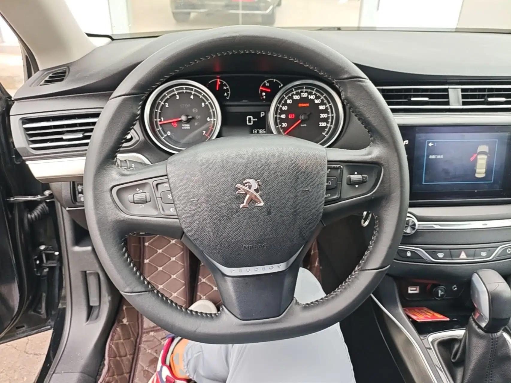 Peugeot 408 2018 350THP Automatic Luxury Edition — миниатюра 18