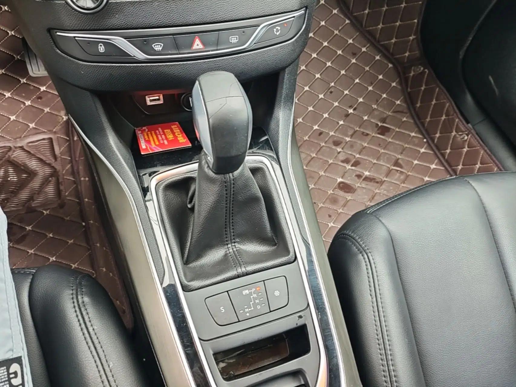 Peugeot 408 2018 350THP Automatic Luxury Edition — миниатюра 21