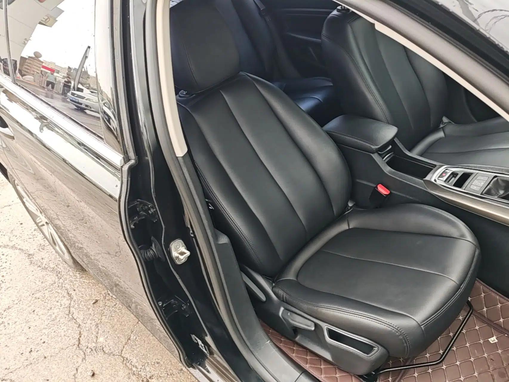 Peugeot 408 2018 350THP Automatic Luxury Edition — миниатюра 24