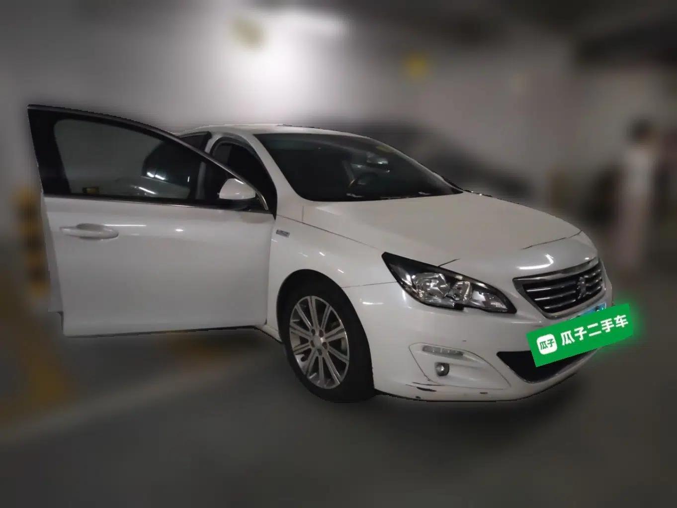 Peugeot 408 2015 1.2T Automatic Luxury Edition — миниатюра 3