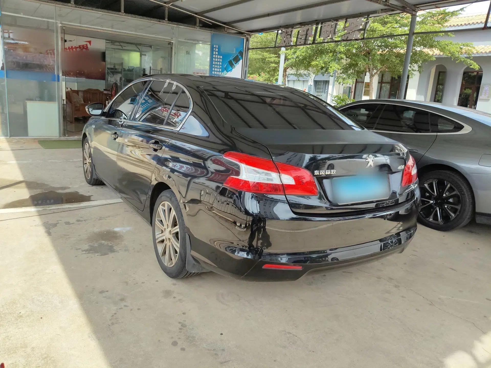 Peugeot 408 2015 1.2T Automatic Luxury Edition — миниатюра 7