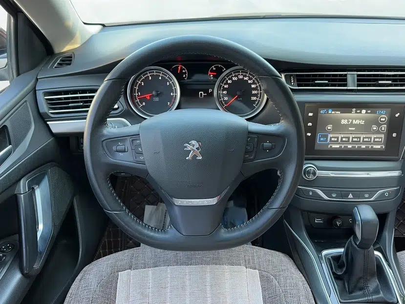 Peugeot 408 2014 1.8L Automatic Luxury Edition — миниатюра 20