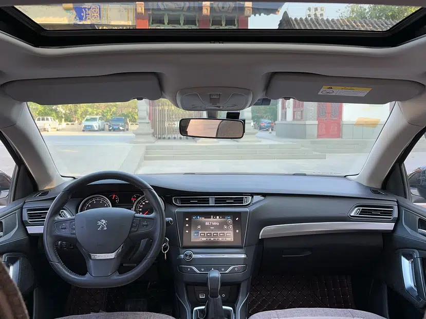 Peugeot 408 2014 1.8L Automatic Luxury Edition — миниатюра 28