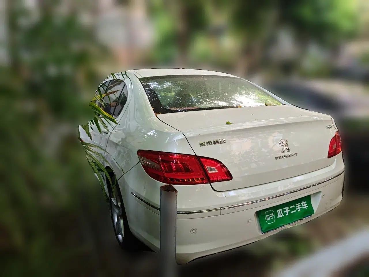 Peugeot 408 2013 2.0L Automatic Comfort Edition — миниатюра 4