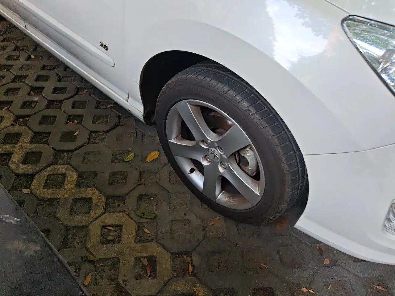 Peugeot 408 2013 2.0L Automatic Comfort Edition — миниатюра 8