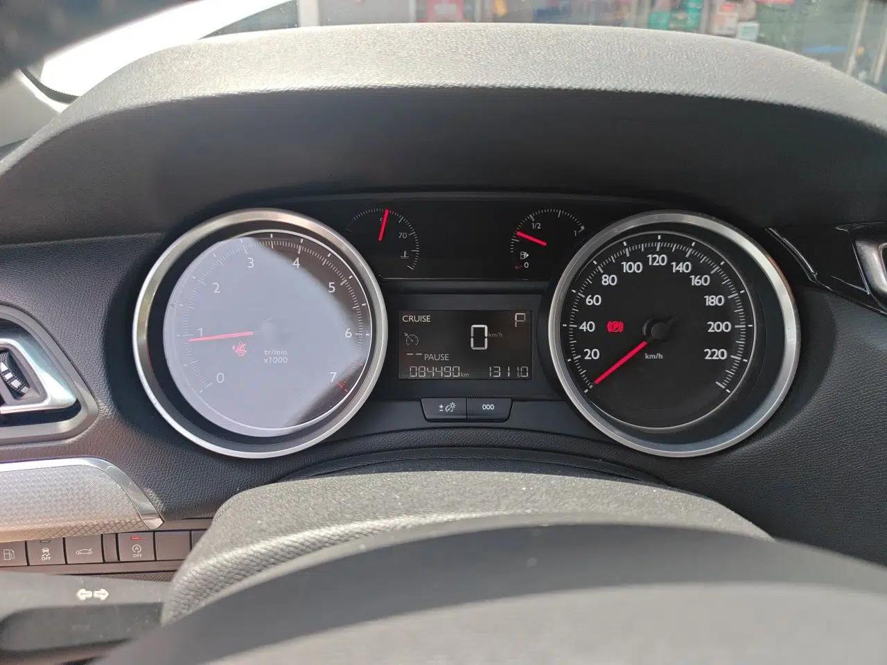 Peugeot 408 2019 360THP Automatic Luxury Edition China VI Standard — миниатюра 12