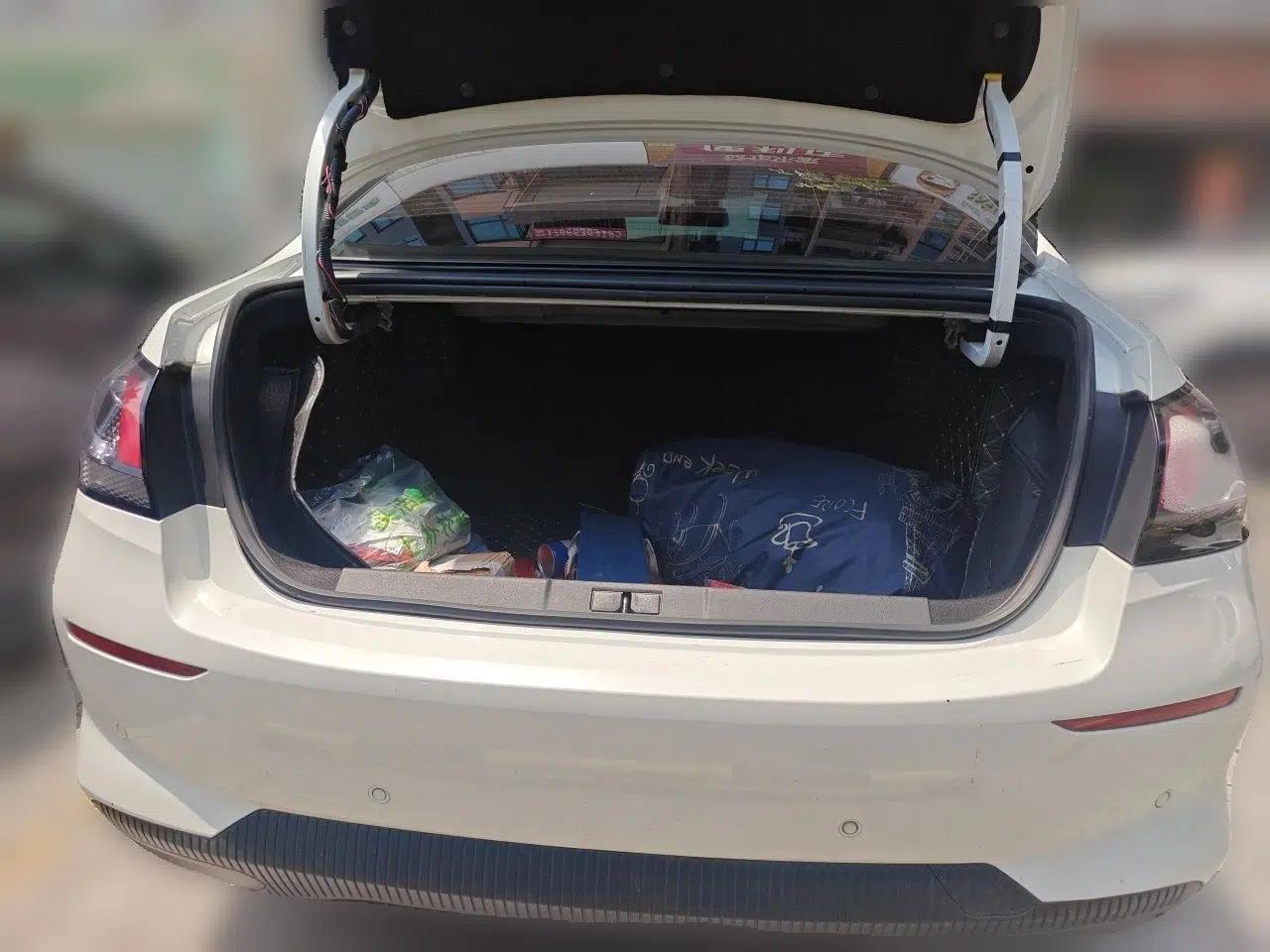 Peugeot 408 2019 360THP Automatic Luxury Edition China VI Standard — миниатюра 19