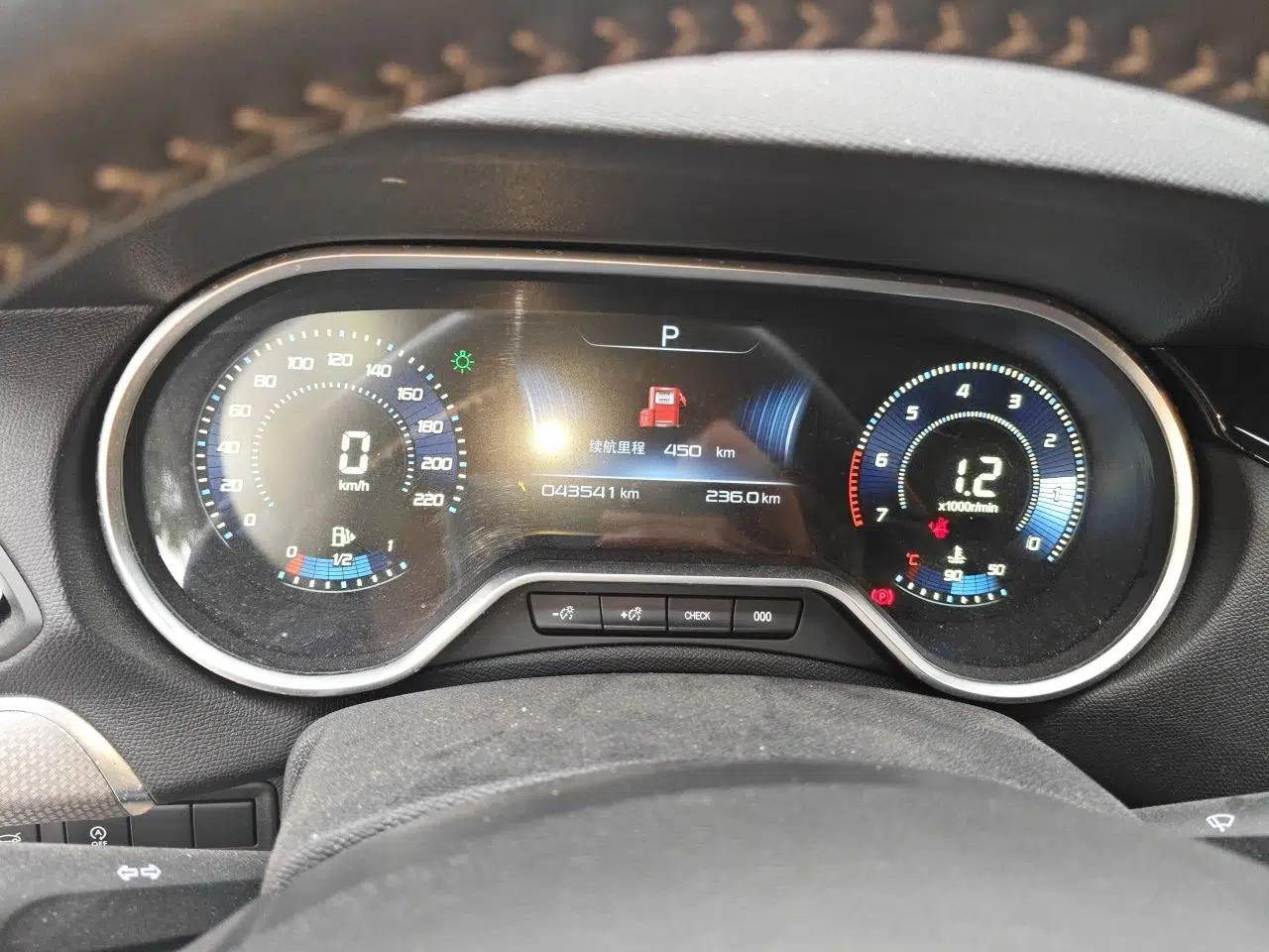 Peugeot 408 2020 360THP 10th Anniversary Edition — миниатюра 11