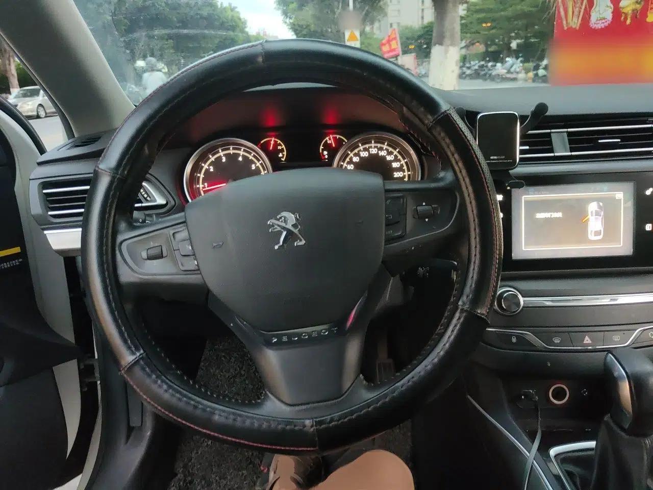 Peugeot 408 2014 1.8L Automatic Luxury Edition — миниатюра 10