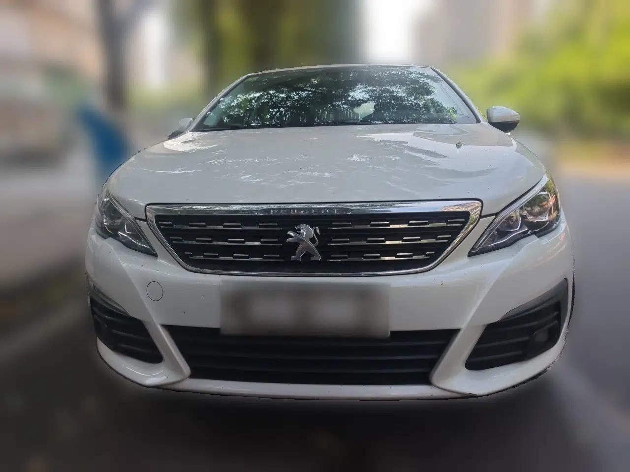 Peugeot 308 2018 230THP Automatic Luxury Edition — миниатюра 2