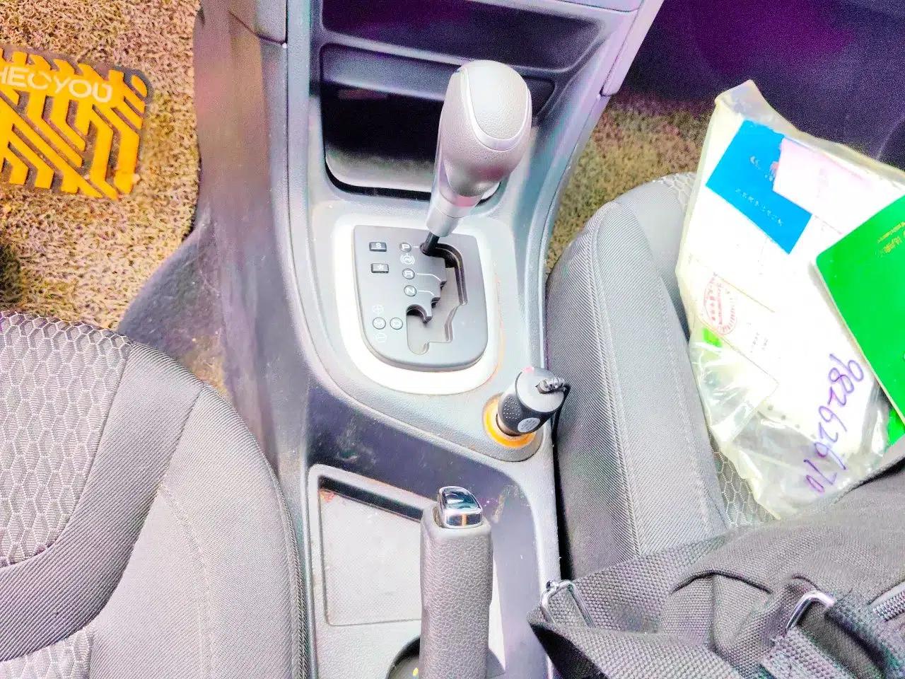 Peugeot 308 2014 Enjoy Edition Classic 1.6L Automatic Premium Model — миниатюра 11
