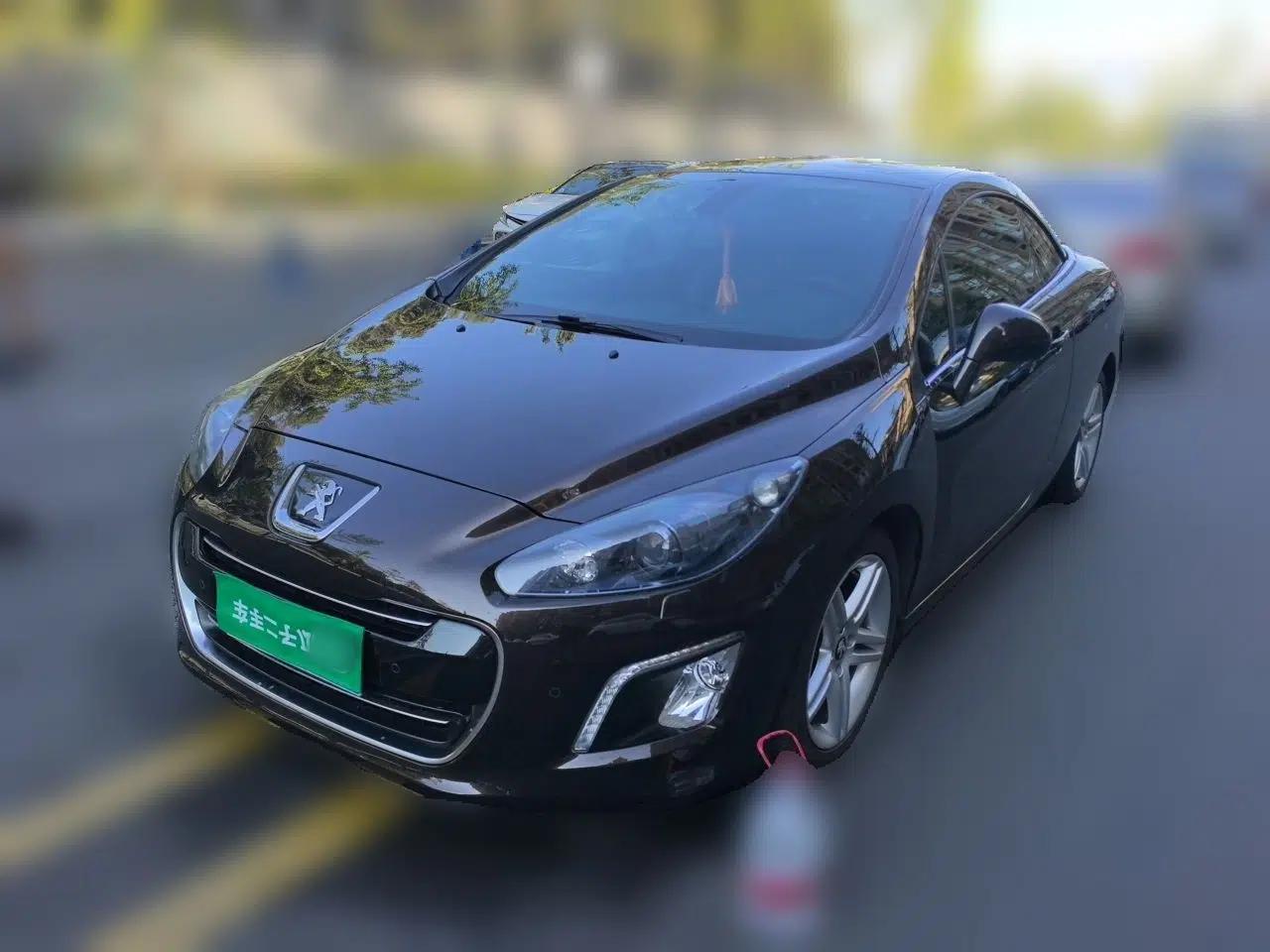 Peugeot 308 2012 1.6T CC Luxury Model — миниатюра 1