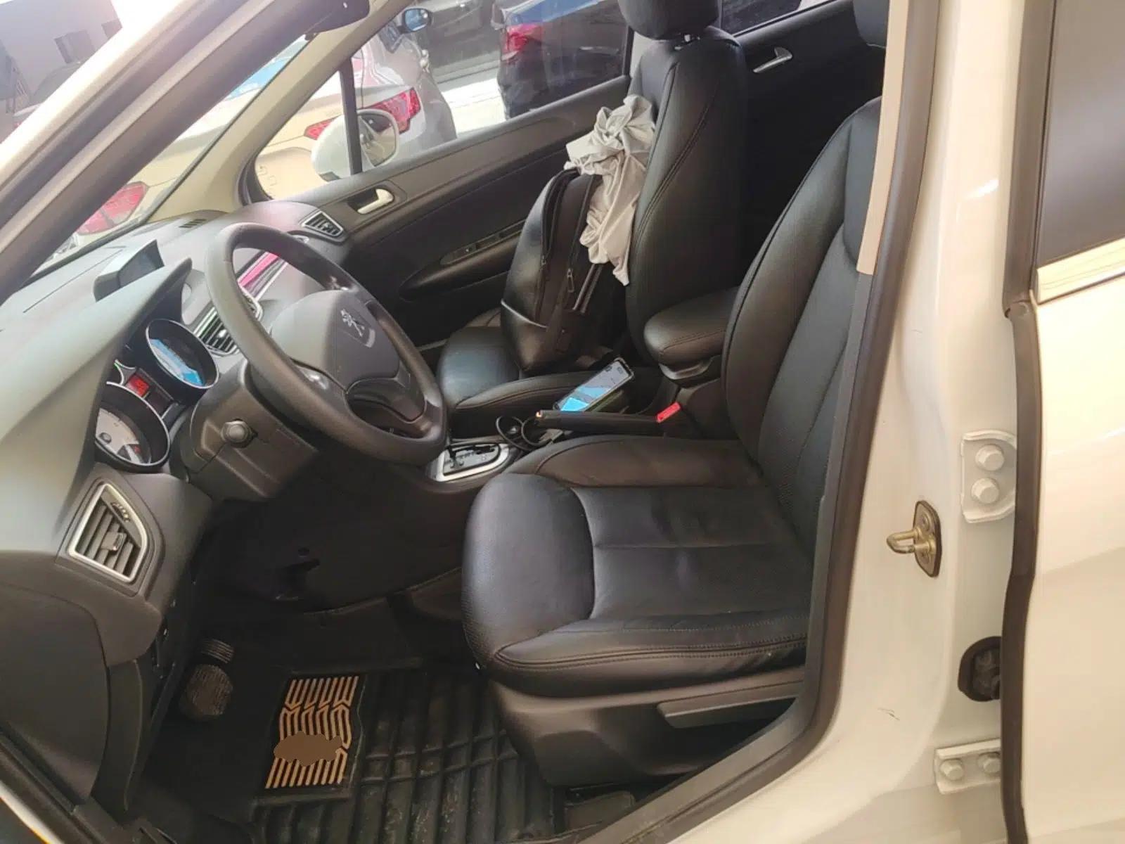 Peugeot 308 2013 1.6L Automatic YouShang Model — миниатюра 17