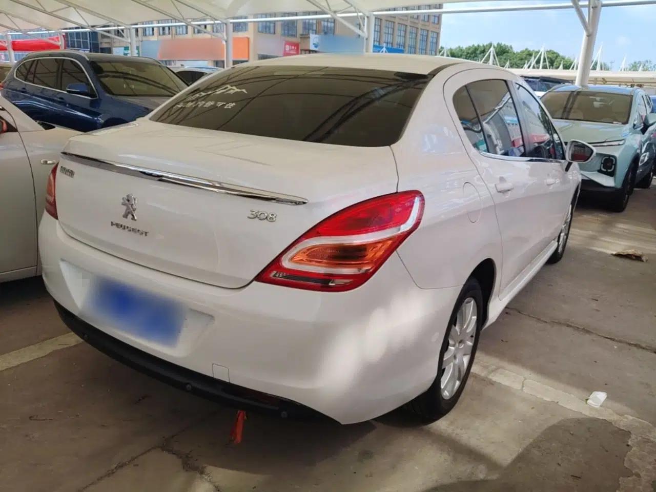 Peugeot 308 2013 1.6L Automatic YouShang Model — миниатюра 6