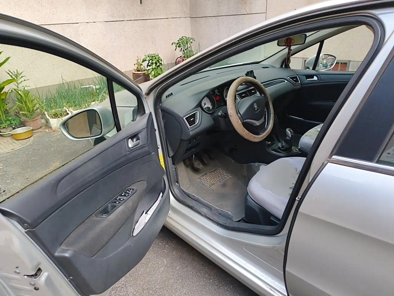 Peugeot 308 2013 1.6L Manual YouShang Model — миниатюра 16