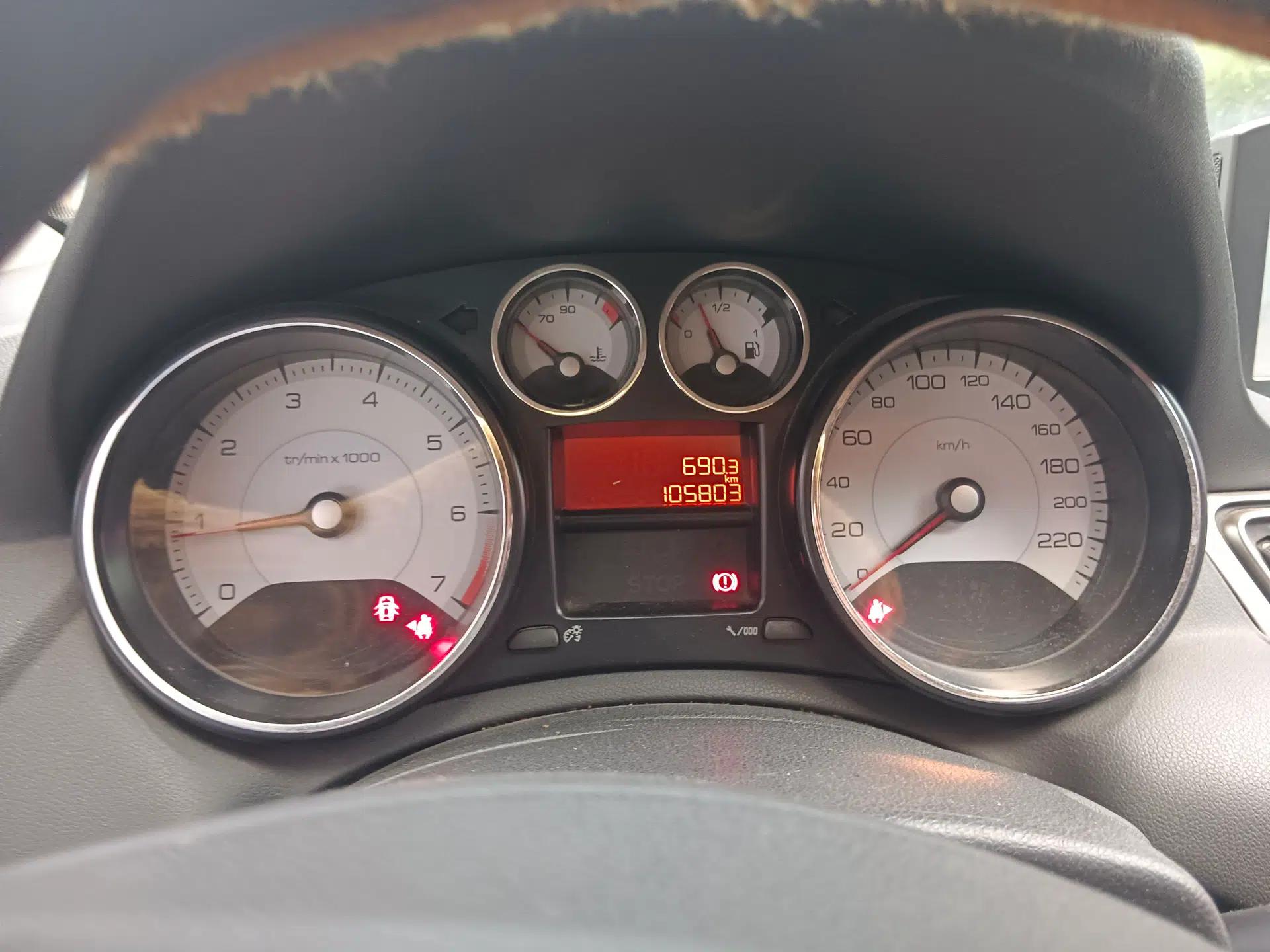 Peugeot 308 2014 Enjoy Edition Classic 1.6L Manual YouShang Model — миниатюра 11