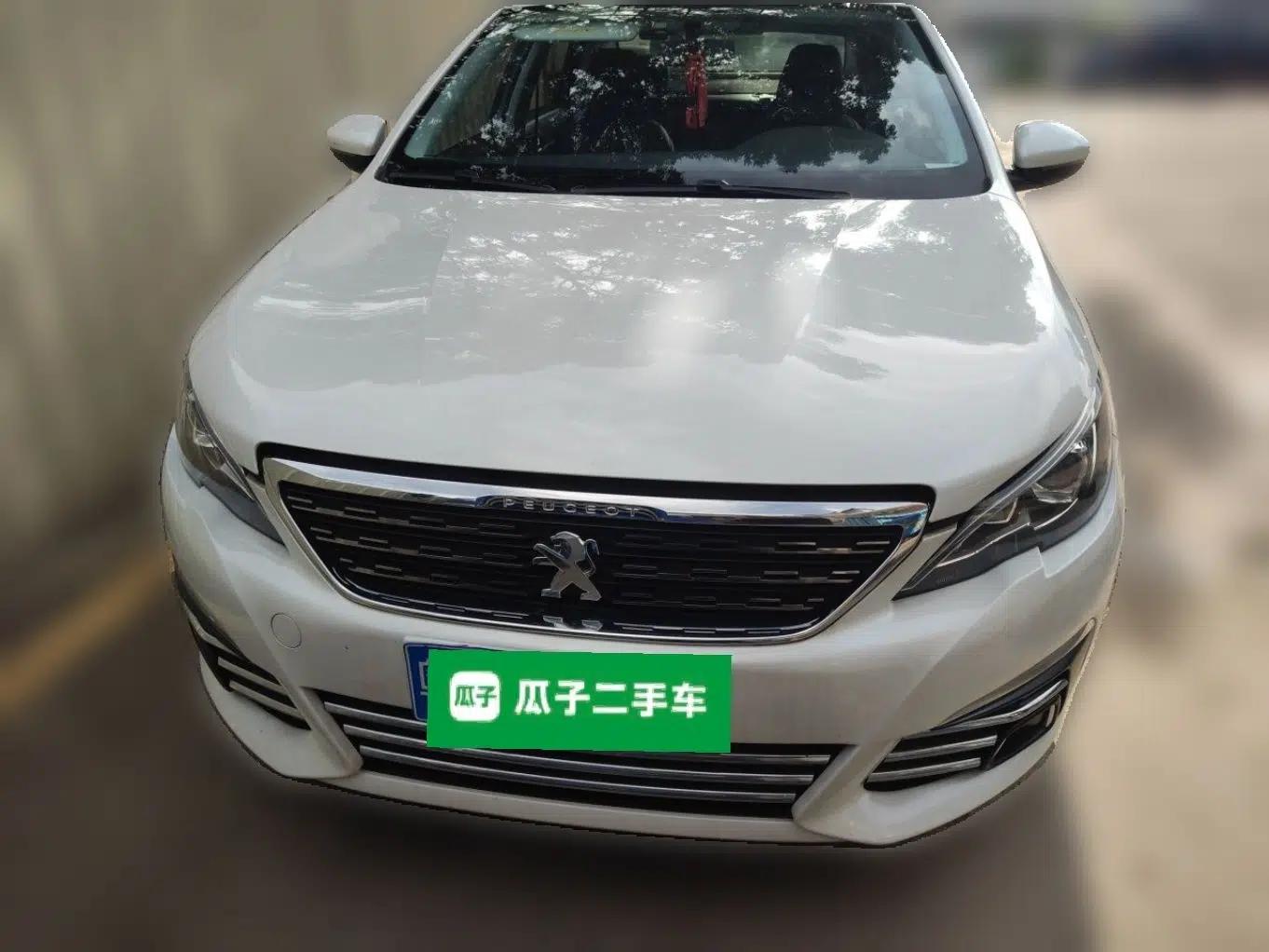 Peugeot 308 2016 1.6L Automatic Luxury Edition — миниатюра 2