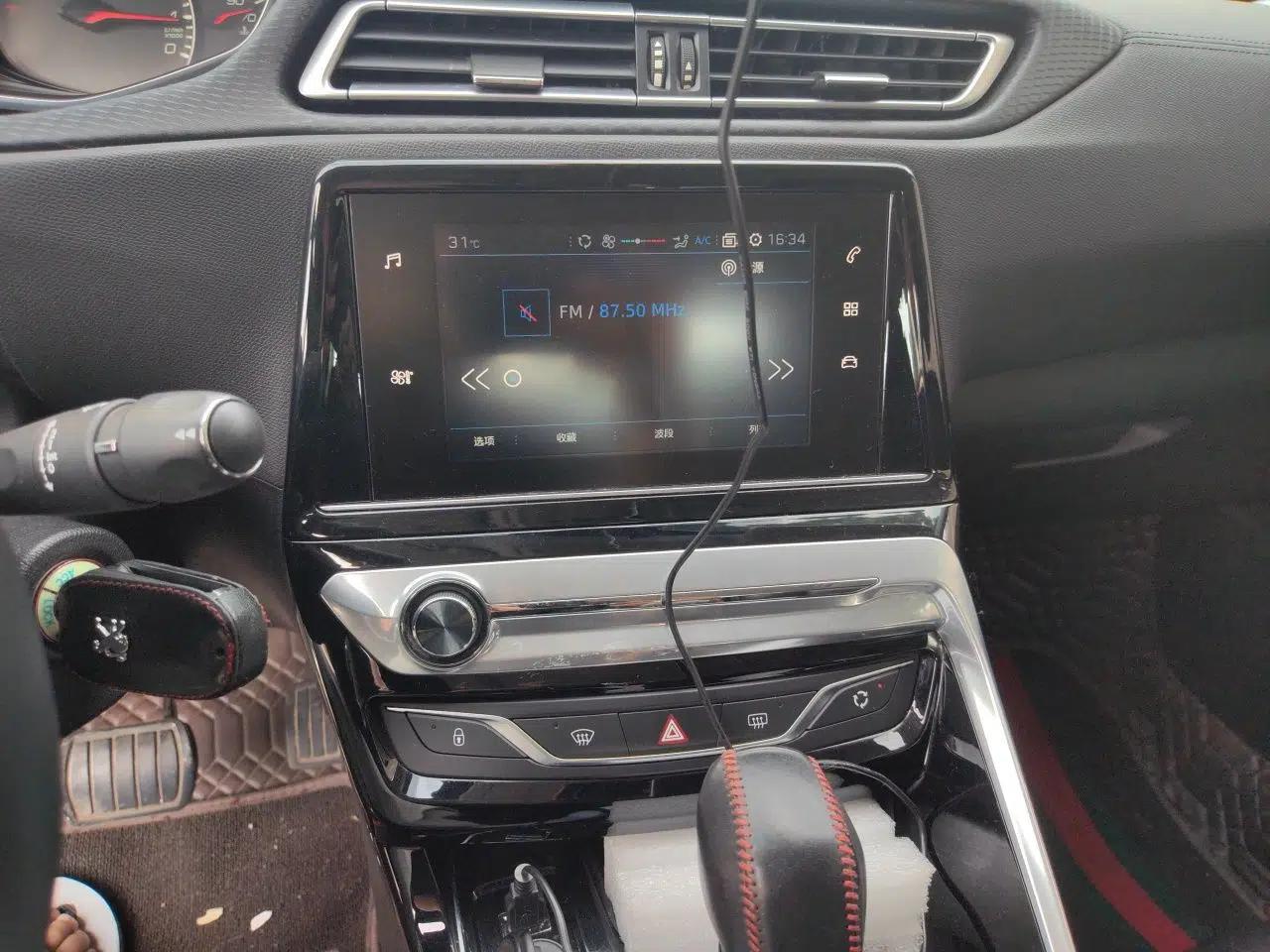 Peugeot 308 2016 1.6L Automatic Luxury Edition — миниатюра 13