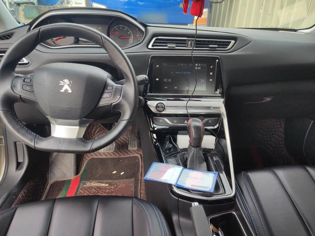 Peugeot 308 2016 1.6L Automatic Luxury Edition — миниатюра 9