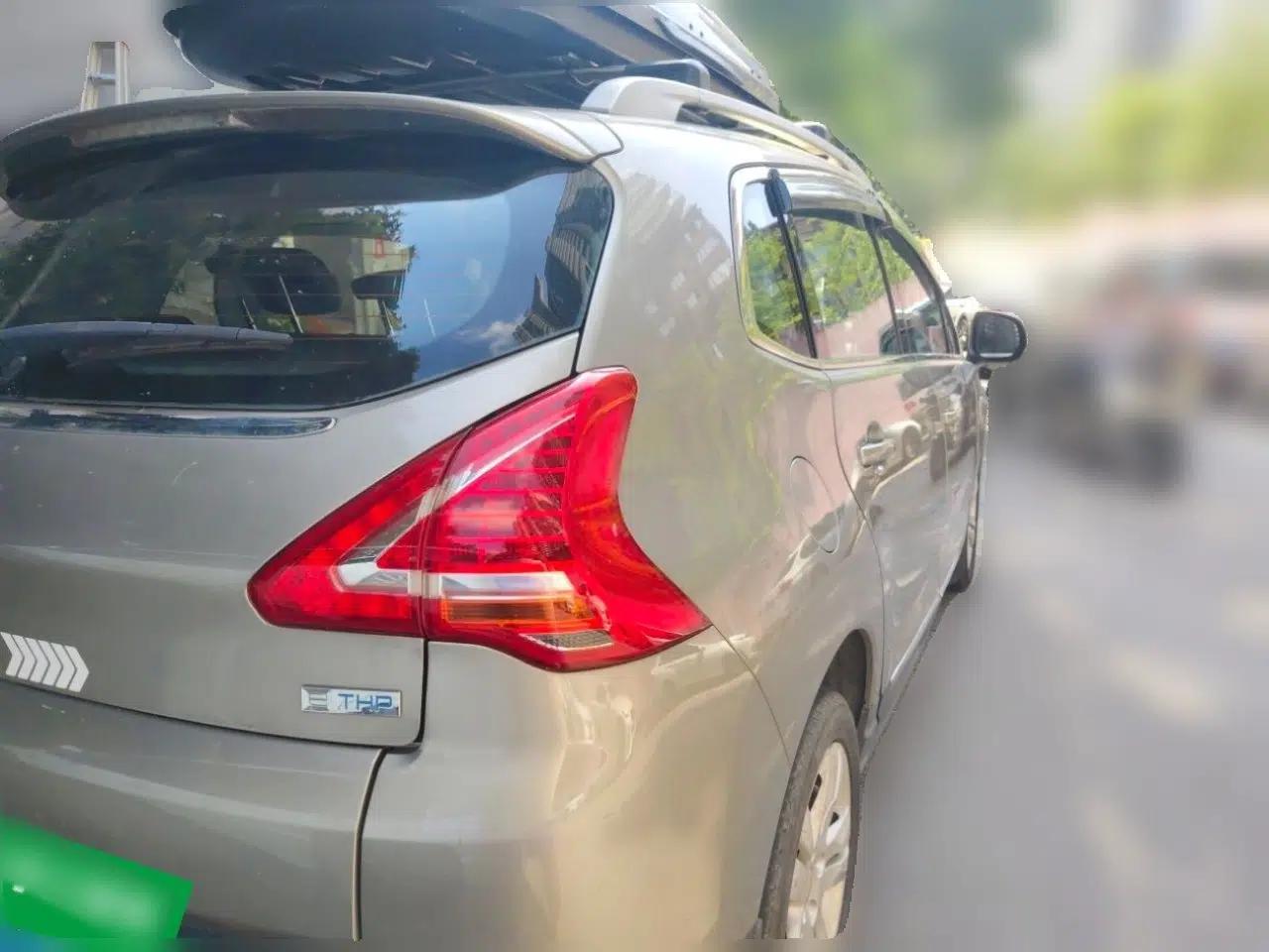 Peugeot 3008 2015 1.6THP Automatic Prestige Edition — миниатюра 6