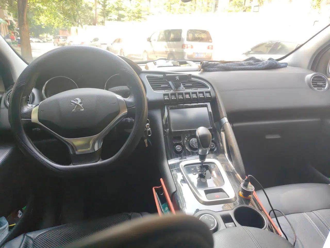 Peugeot 3008 2015 1.6THP Automatic Prestige Edition — миниатюра 9