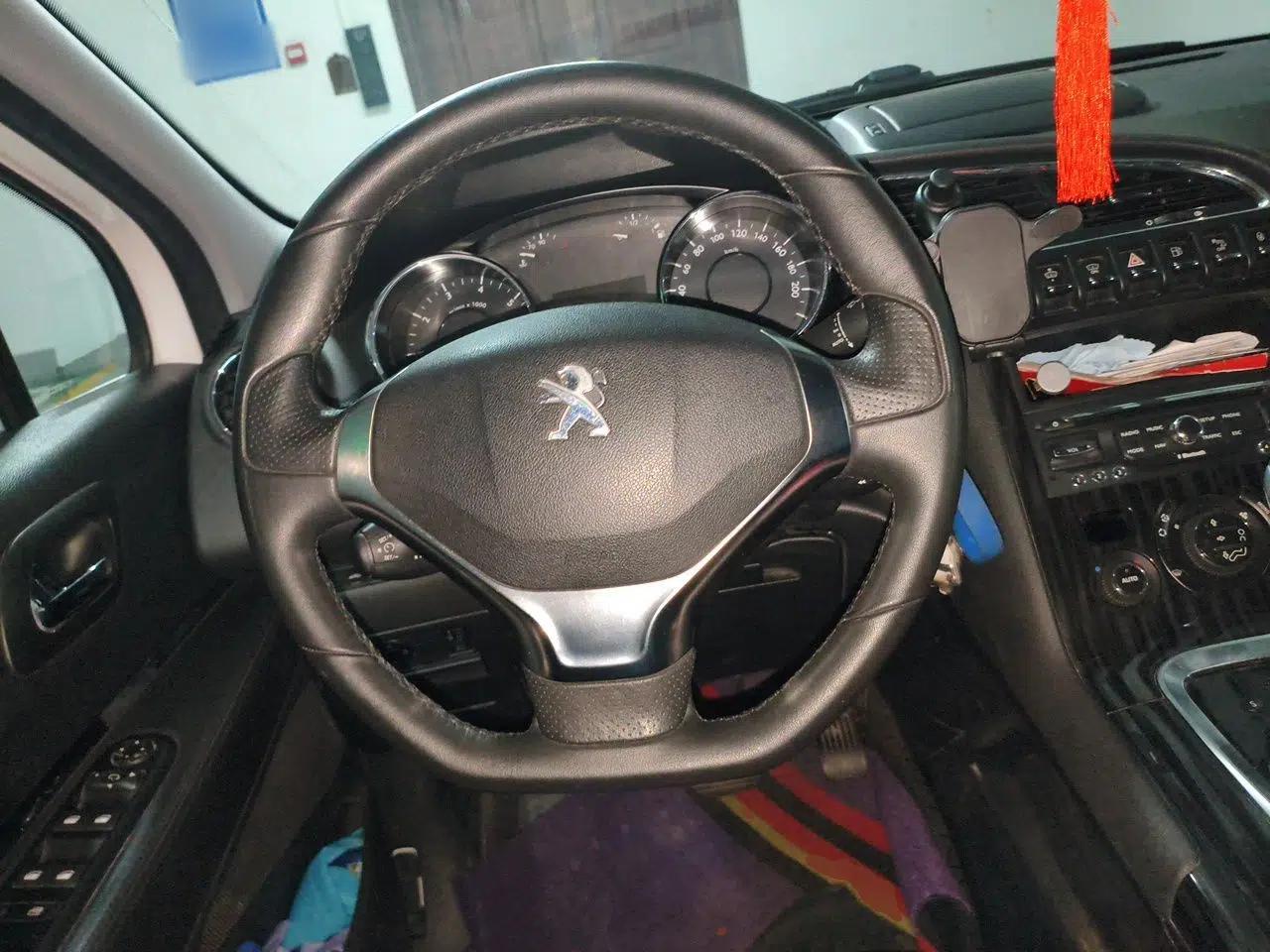 Peugeot 3008 2013 1.6THP Roland Garros Edition — миниатюра 10